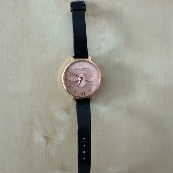 OLIVIA BURTON ROSE GOLD BEE WATCH - Picture 1 of 4